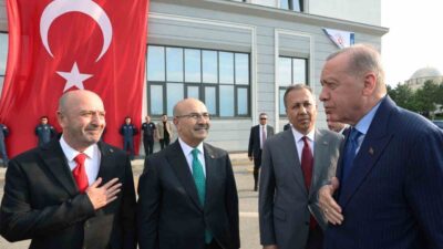 Cumhurbaşkanı Recep Tayyip Erdoğan, “Devletine ihanet edenler, milletine kurşun sıkanlar,