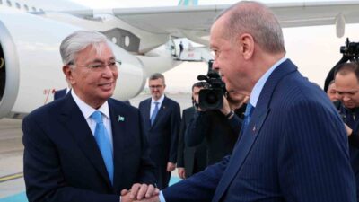 Cumhurbaşkanı Recep Tayyip Erdoğan, resmi temaslarda bulunmak üzere Türkiye’ye gelen