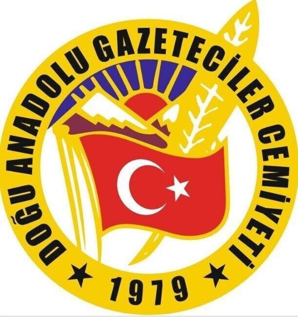 DAGC: “Türk Basını sorumluluğunu yerine getirdi” Doğu Anadolu Gazeteciler Cemiyeti (DAGC) yönetim kurulu15 Temmuz Demokrasi ve