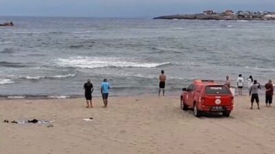 Kocaeli’nin Kandıra ilçesinde denize girdikten sonra boğulma tehlikesi geçiren 3