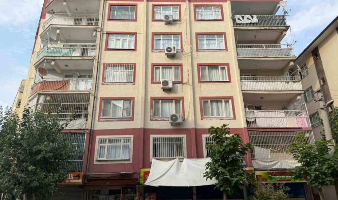 Diyarbakır’ın merkez Yenişehir ilçesinde 6 Şubat 2023 Kahramanmaraş merkezli depremlerde