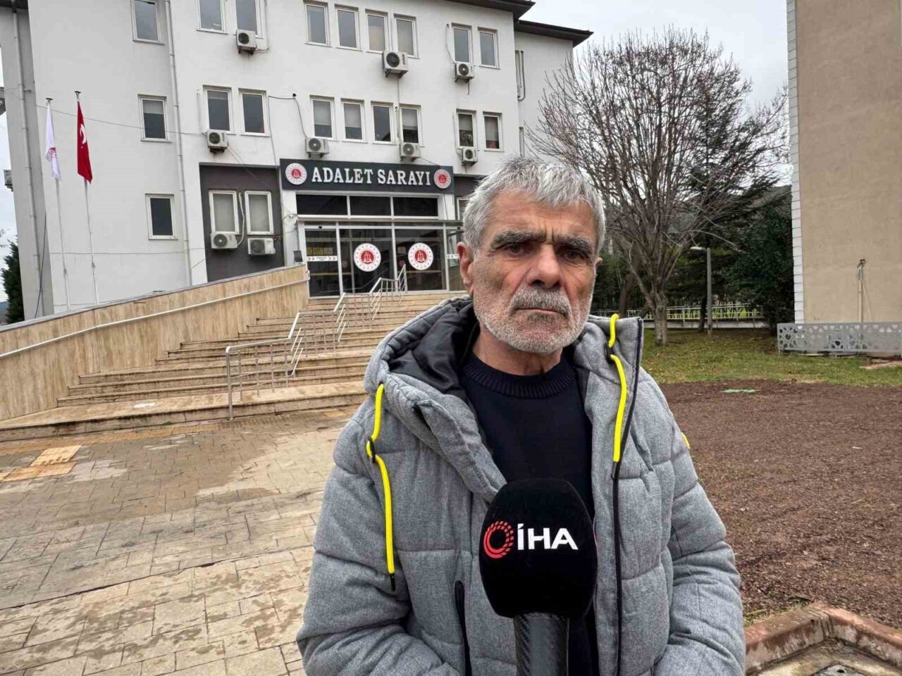 Kocaeli’nin Karamürsel ilçesinde baba ile oğlunu silahla vurarak öldüren zanlı,