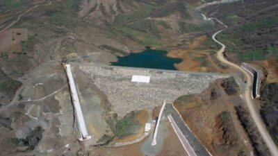 Bayburt’ta tamamlanan Dövmekaya Göleti sulama tesisi inşaatının, geçici kabulü yapıldı.