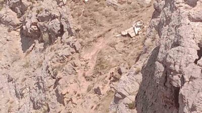 Sivas’ın Zara ilçesinde operatörün el frenini çekmeden park edip indiği