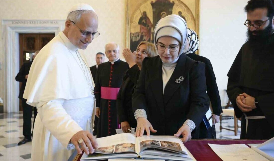 Cumhurbaşkanı Recep Tayyip Erdoğan’ın eşi Emine Erdoğan, Vatikan’da Katoliklerin ruhani