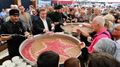 Muharrem ayının sona ermesi dolayısıyla Erzincan Valiliği tarafından Cumhuriyet Meydanı’nda