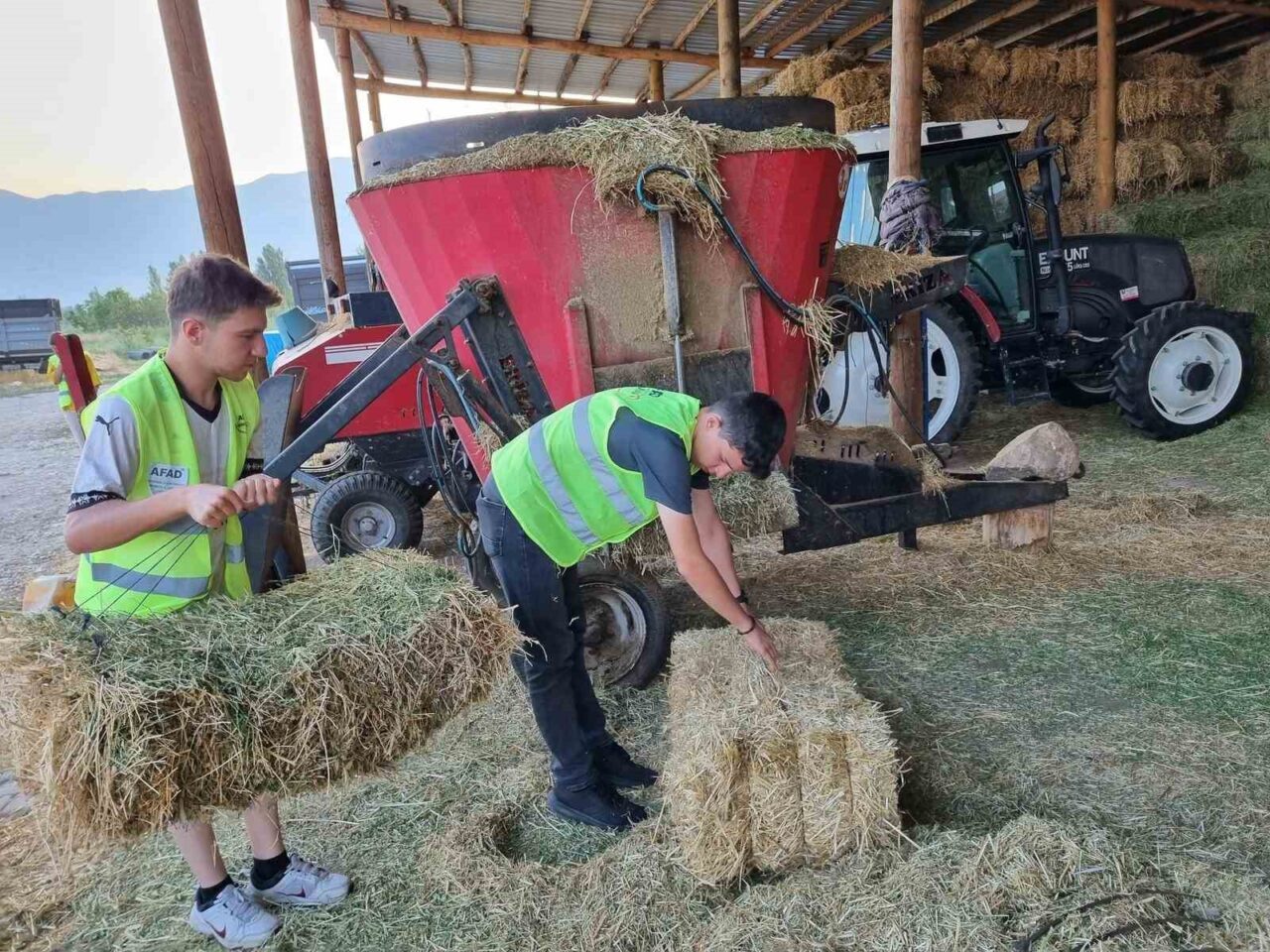 Erzincan’da gençlerin köy hayatını yakından tanıması, geleneksel kültürle bağ kurması