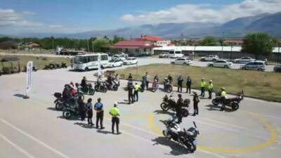 Erzincan’da özellikle yaz aylarında artan motosiklet kazalarının önlenmesi kapsamında Erzincan