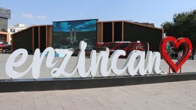 Erzincan merkezde yazın etkisi iyice hissedilirken, sıcaklık 39 dereceye kadar