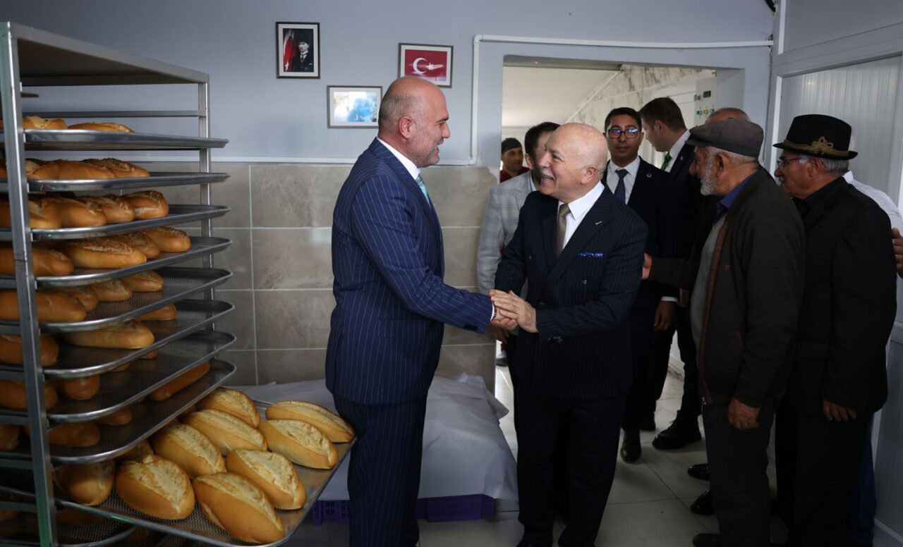 Erzurum Büyükşehir Belediyesi Ardahan’ın Damal ilçesinde Halk Ekmek Fırını açtı.