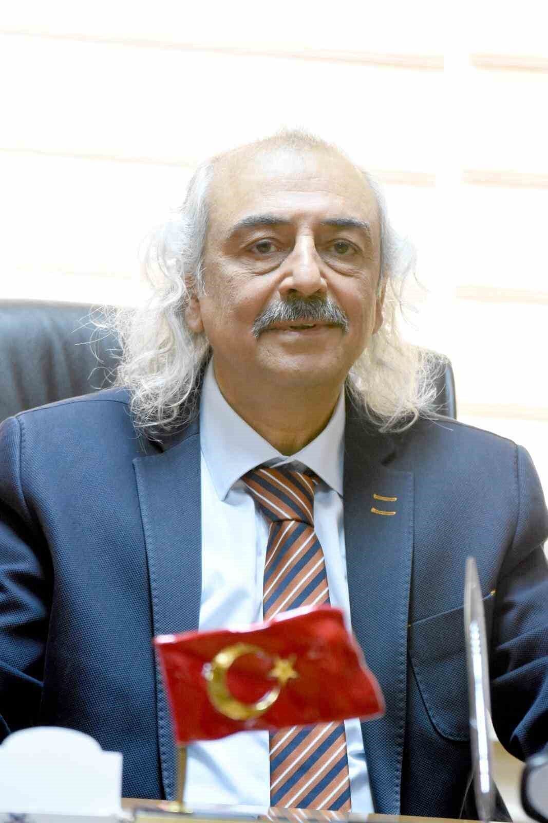 Erzurum Tarih Derneği Başkanı Ömer Özden, Türkiye Cumhuriyeti’nin kurulmasında tarihte