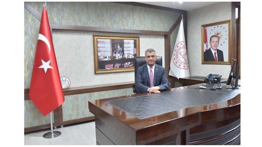 Erzurum Milli Eğitim Müdürü Süleyman Ekici göreve başladı Erzurum İl Millî Eğitim Müdürü Süleyman Ekici, görevine başladı. Yakup