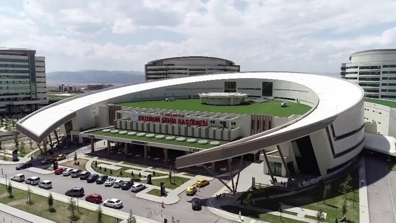 Erzurum Şehir Hastanesi’nde yeni dönem Erzurum Şehir Hastanesi, yeni hizmet dönemine kurumsal bir yenilenme ve