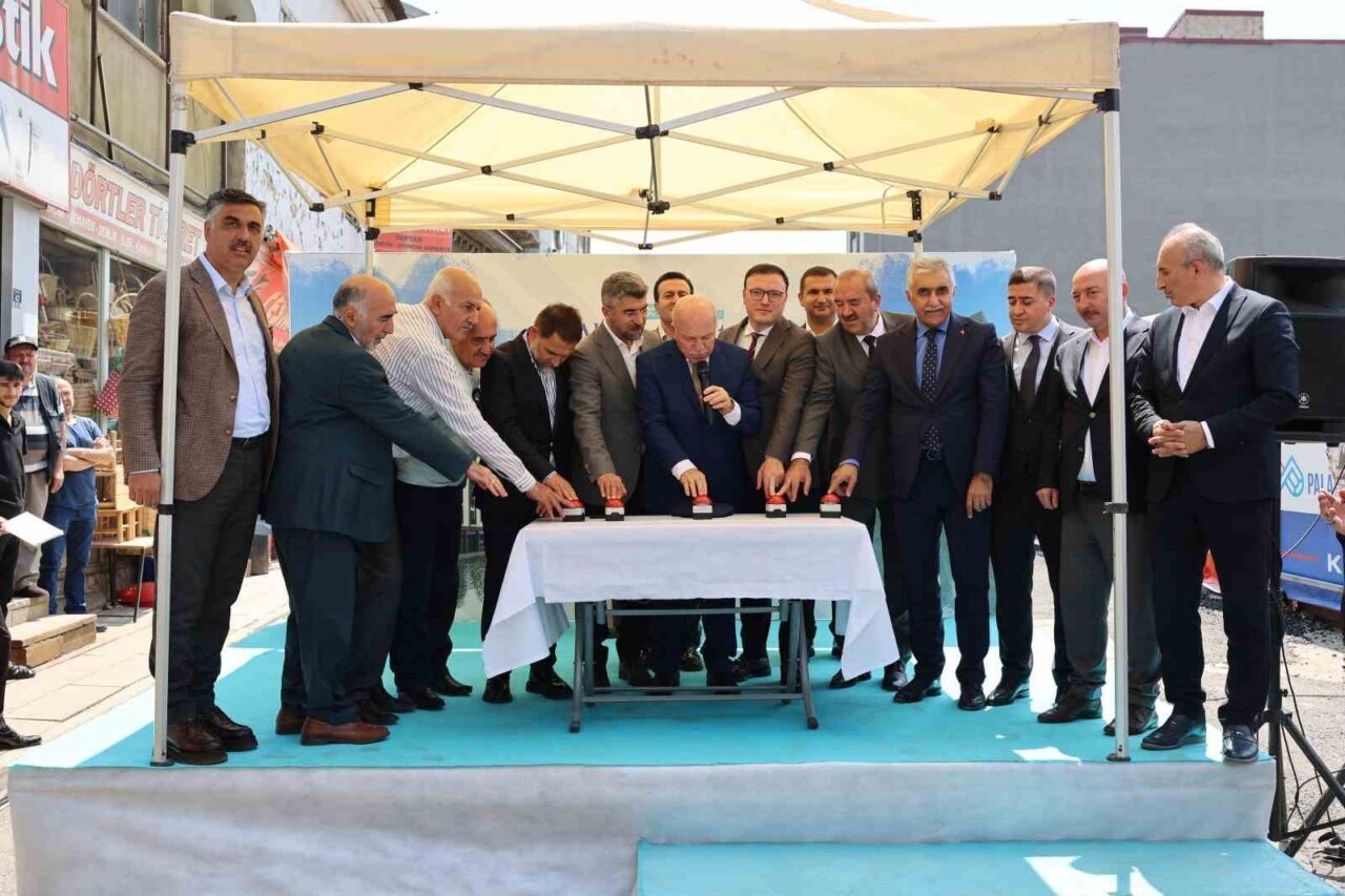 Erzurum Büyükşehir Belediyesi’nin kentsel dönüşüm projeleri devam ediyor. Şehrin 500