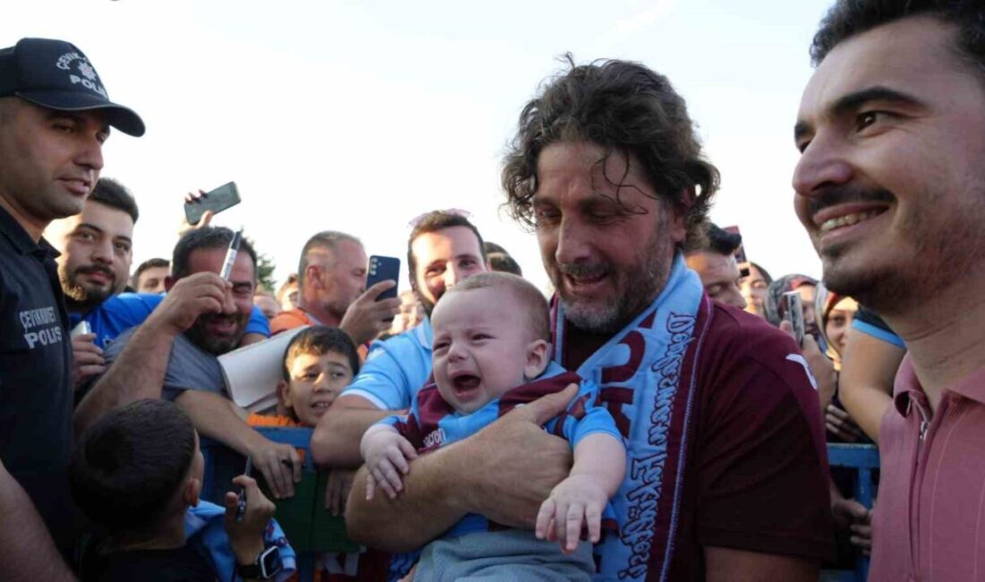 Yeni sezona Erzurum’da hazırlanan Trabzonspor kafilesi, bugün taraftarla buluştu. Kamp