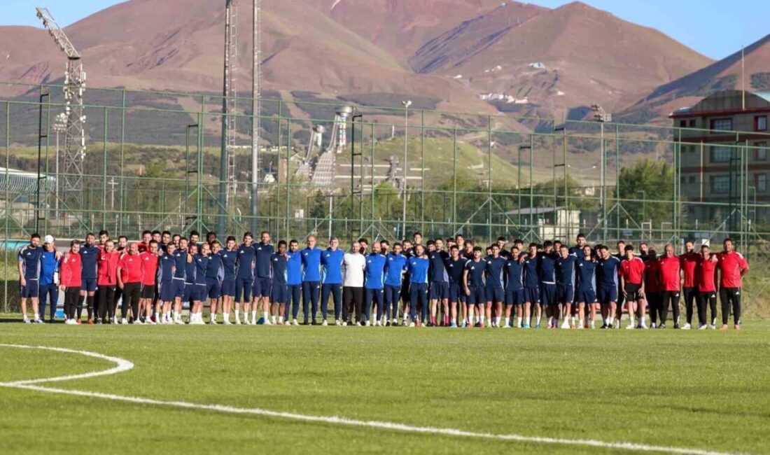 Erzurumspor FK, yeni sezon hazırlıklarına kendi tesislerinde başladı. Lig hazırlıklarını
