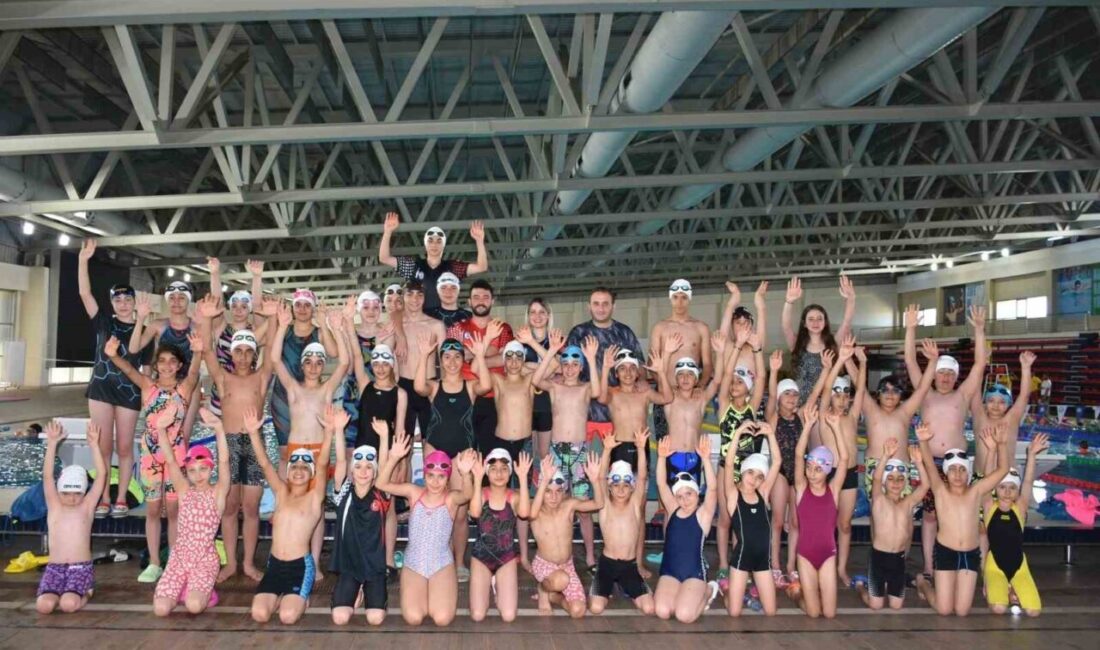 Erzurum Gençlik Spor Kulübü Yüzme Takımı, devlere kafa tutuyor. Denizi