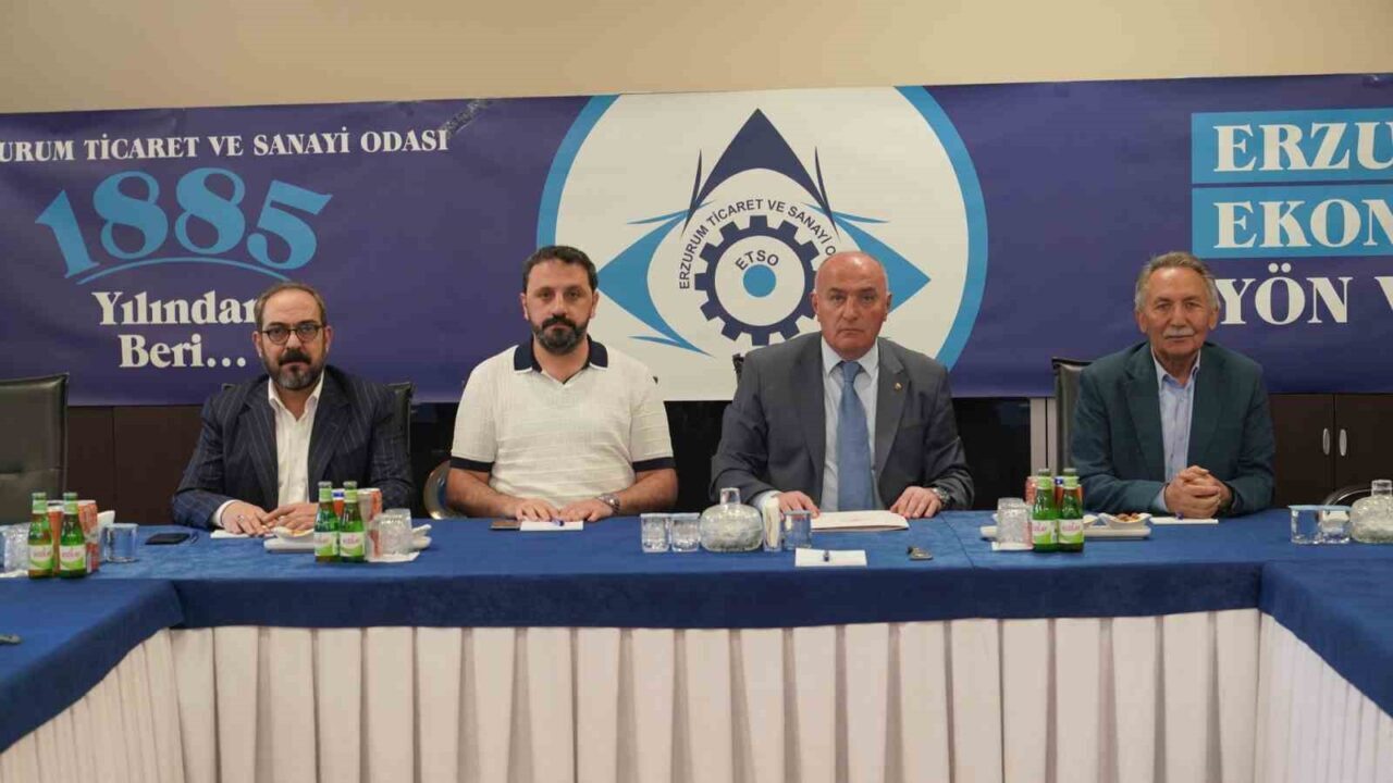 Erzurum Ticaret ve Sanayi Odası, olağan yönetim kurulu toplantısını gerçekleştirdi.