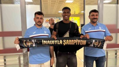 Trabzonspor’un prensip anlaşmasına vardığı Brezilyalı forvet oyuncusu Felipe Augusto Trabzon’a