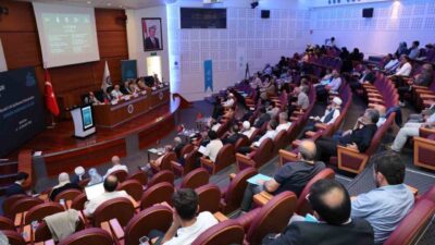 İslam Alimleri Vakfı tarafından düzenlenen ve Atatürk Üniversitesinin ev sahipliğinde
