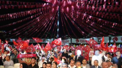 Gaziantep “15 Temmuz Demokrasi ve Milli Birlik Günü” dolayısıyla yüzlerce
