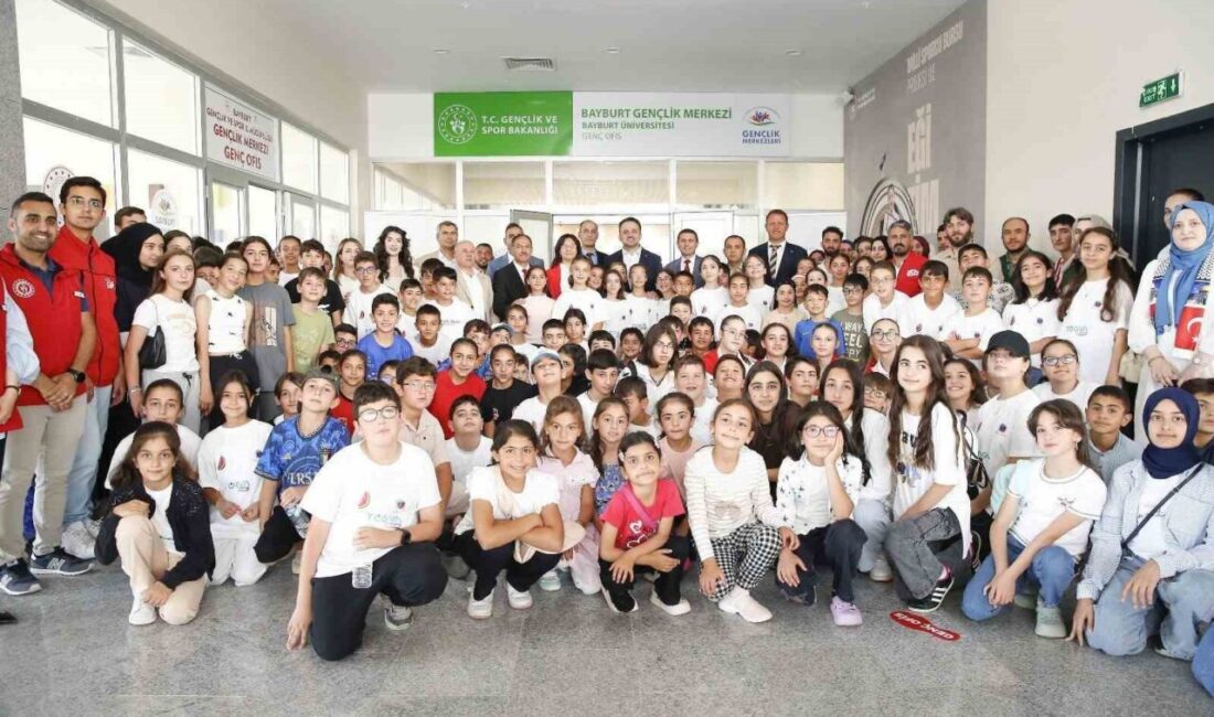 Gençlik ve Spor Bakan Yardımcısı Dr. Enes Eminoğlu, bir dizi