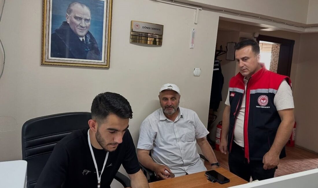 ’Genel Tarım Sayımı’ Aydıntepe’de tüm hızıyla sürüyor Türkiye genelinde sürdürülen 2025 Yılı ’Genel Tarım Sayımı’ çalışmaları kapsamında,