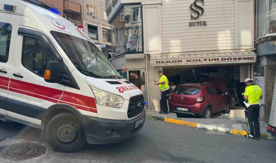 Giresun’un Kapu Mahallesi Topal Sokak’ta direksiyon hakimiyetini kaybeden sürücü bir