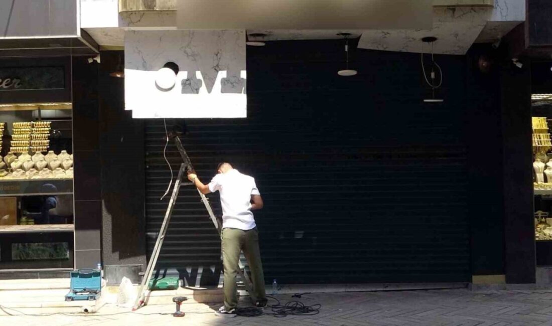 Kocaeli’nin İzmit ilçesinde milyonlarca liralık vurgun yaptığı iddia edilen kuyumcunun