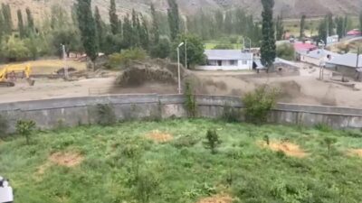 Kars’ı önceki gün vuran şiddetli yağışlar, kısa sürede sele neden