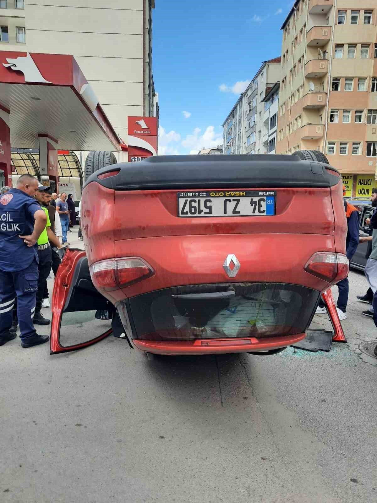 Kars’ta meydana gelen tarfik kazasında 3 kişi yaralandı. Kaza, Kars’ın