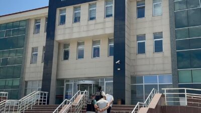 Kars’ta bir yolcu otobüsünde üzerlerinde uyuşturucu madde ile yakalanan 2