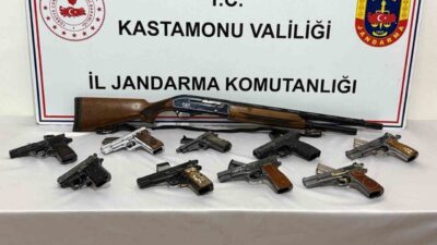 Kastamonu’da temin ettiği ruhsatsız silahları satan şahsa yönelik düzenlenen operasyonda