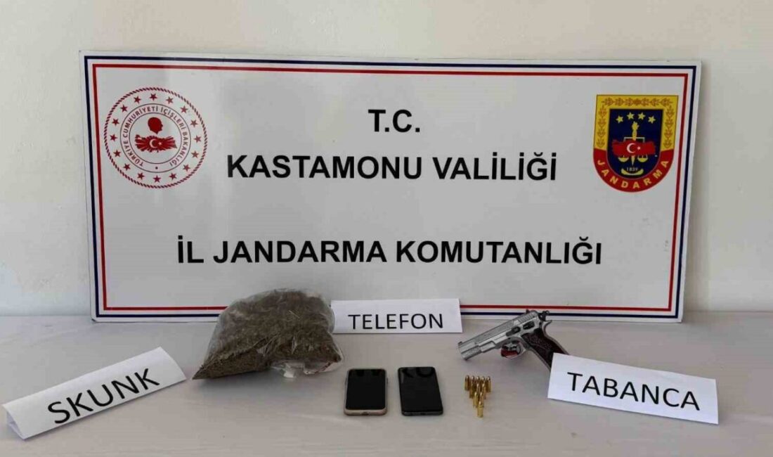 Kastamonu’da jandarma ekiplerince düzenlenen operasyonda uyuşturucu madde ve ruhsatsız tabanca