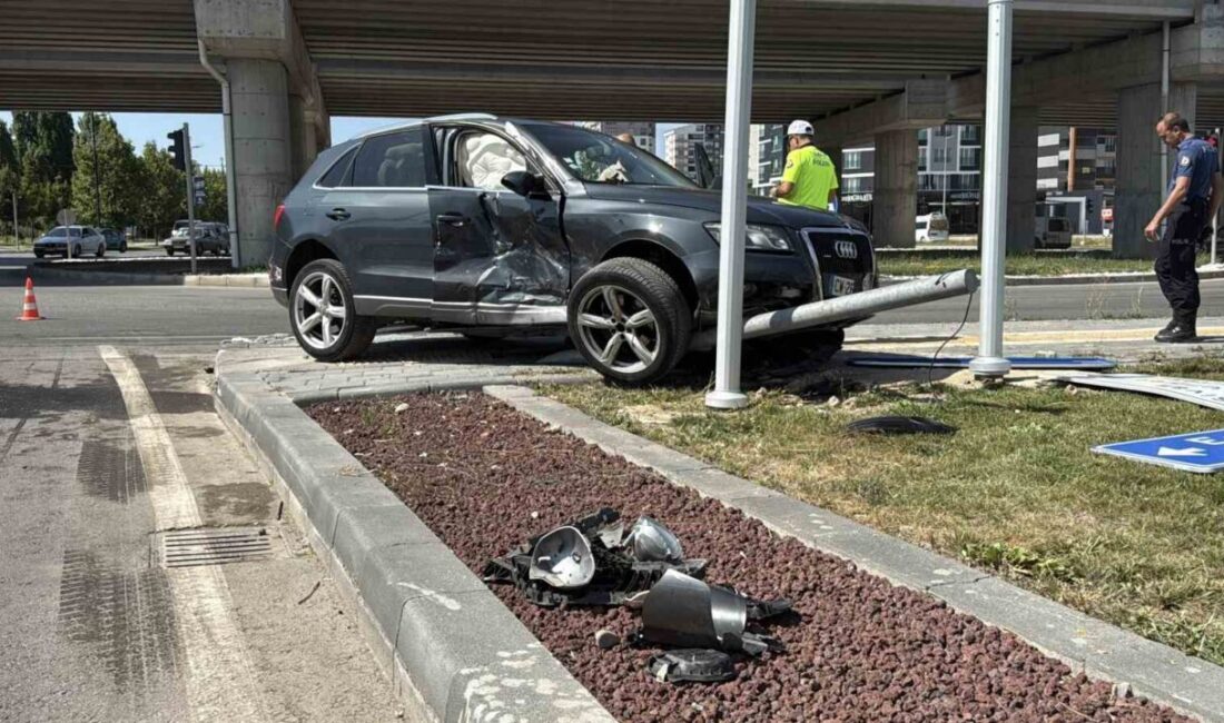 Sivas’ta iki otomobilin çarpışması sonucu meydana gelen trafik kazasında 6