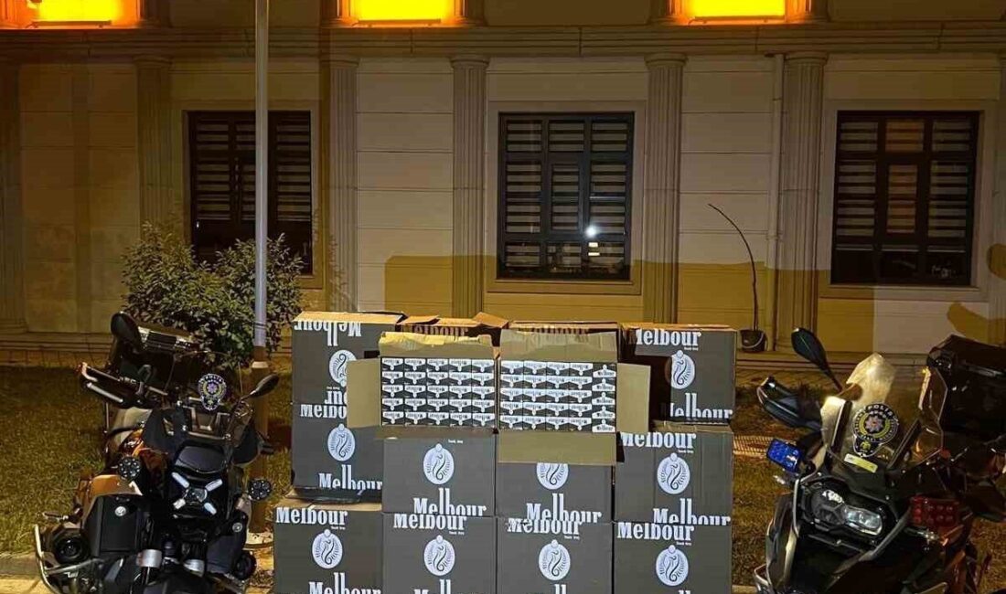 Kocaeli’de durdurulan araçta yapılan aramada bin 500 paket bandrolsüz sigara