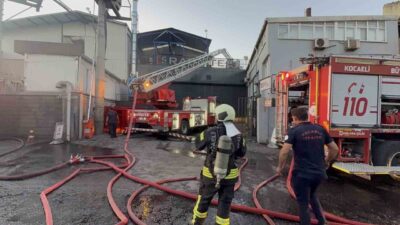 Kocaeli’nin Gebze ilçesinde bir demir çelik fabrikasının kompresör bölümünde çıkan