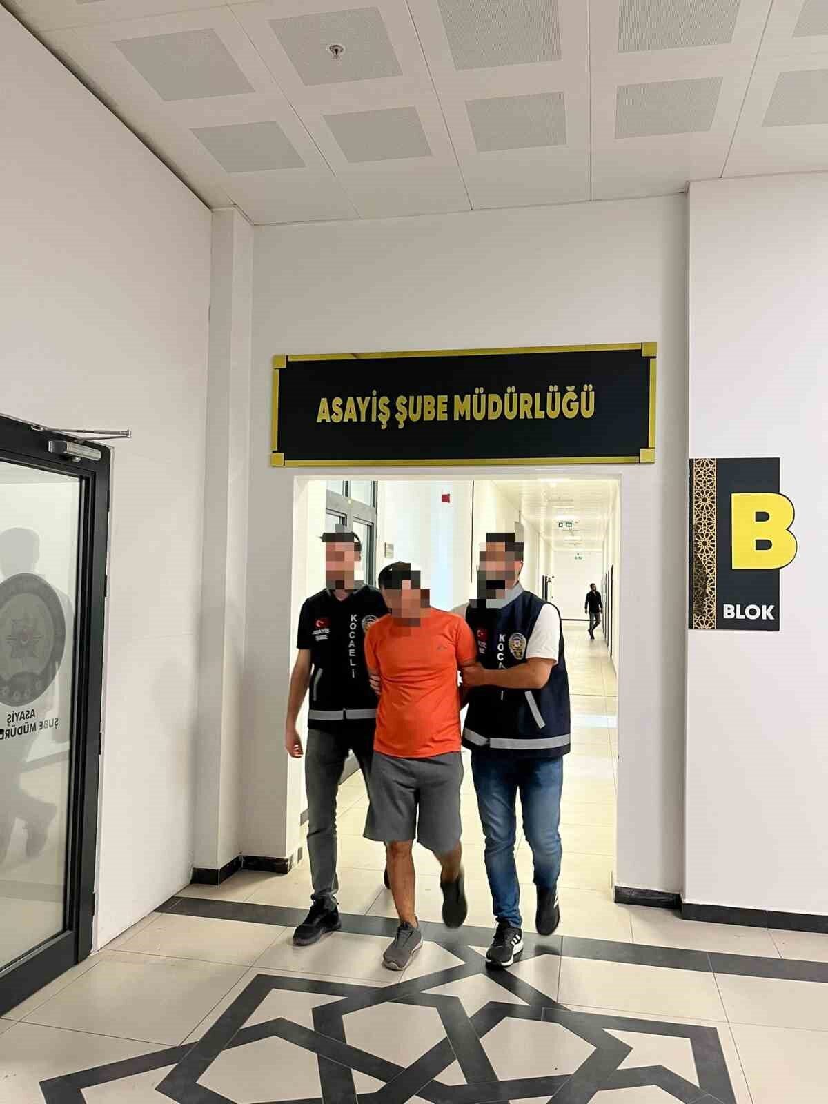 Kocaeli’nin Karamürsel ilçesinde eşinin gözleri önünde Uğur Deniz’i bıçaklayarak öldüren