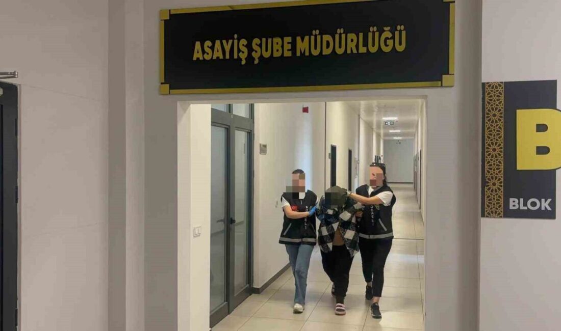 Kocaeli’nin İzmit ilçesinde tartıştığı kocasını tüfekle vurarak öldüren kadın tutuklandı.