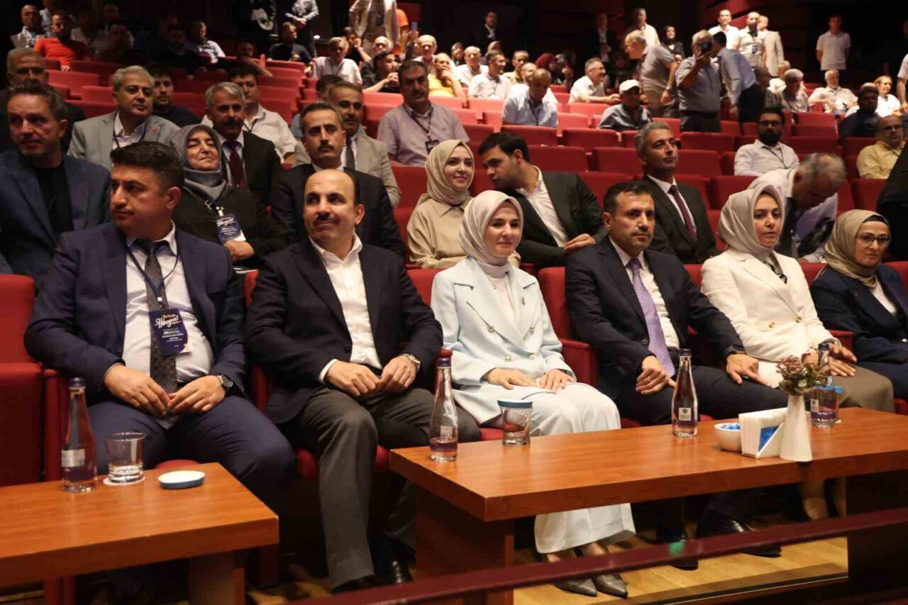 Konya’da çok sayıda partilinin katılımıyla AK Parti Teşkilat Akademisi Eğitim