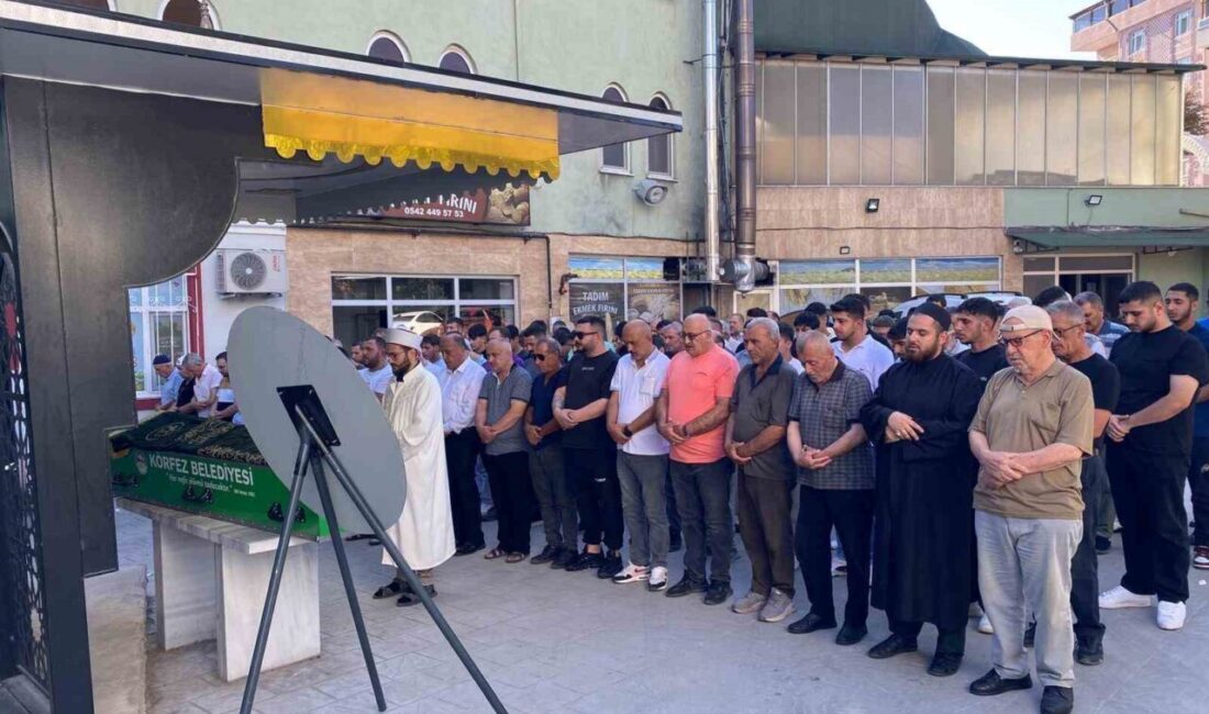 Kocaeli’nin İzmit ilçesinde bariyerlere çarpıp takla atan otomobilde hayatını kaybeden