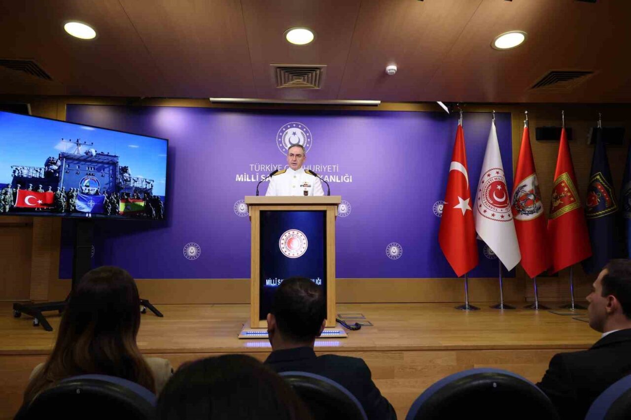 Milli Savunma Bakanlığı, 3 PKK’lı teröristin daha teslim olduğunu duyurdu.