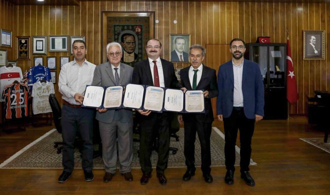 Mühendislik fakültesinin üç bölümüne MÜDEK’ten yeniden akreditasyon Atatürk Üniversitesi Mühendislik Fakültesi, nitelikli eğitim anlayışı ve kalite odaklı