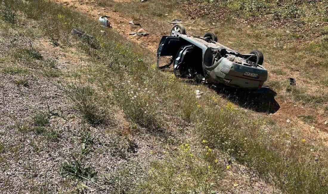 Sivas’ta şarampole uçan otomobildeki 2 kişi yaralandı. Edinilen bilgilere göre