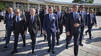 Cumhuriyet Halk Partisi (CHP) Genel Başkanı Özgür Özel ve önceki