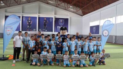 Erzurum’da polis ekipleri, çocuklara yönelik özellikle bilinçli internet kullanımı noktasında