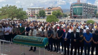 Pülümür Çayı’nda akıntıya kapılarak hayatını kaybeden Özkan İlçi, Erzincan’da düzenlenen