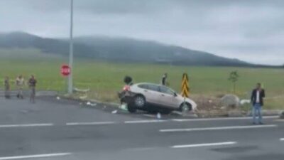 Sarıkamış’ta meydana gelen trafik kazasında 3 kişi yaralandı. Kars’ın Sarıkamış