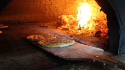 Kavurucu sıcaklar tüm yurdu etkisi altına alırken, 250 derece sıcaklıktaki