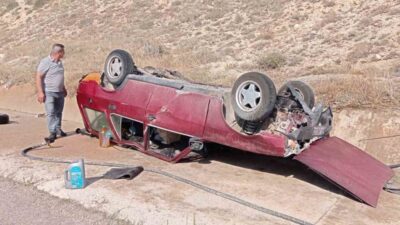 Sivas’ta direksiyon hakimiyetini kaybeden otomobil takla attı. Araçta bulunan 5